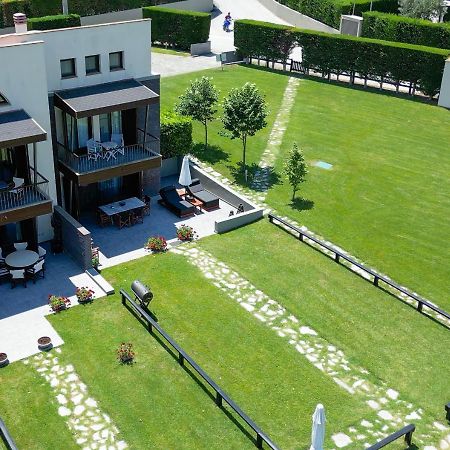 Heaven Luxury Villa 네아 로다 외부 사진