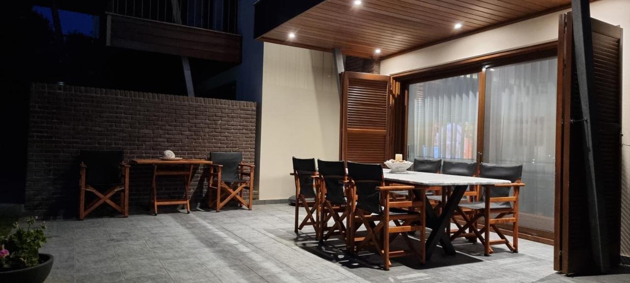 Heaven Luxury Villa 네아 로다 외부 사진