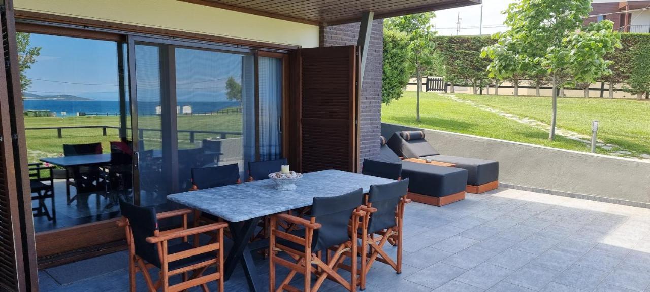 Heaven Luxury Villa 네아 로다 외부 사진
