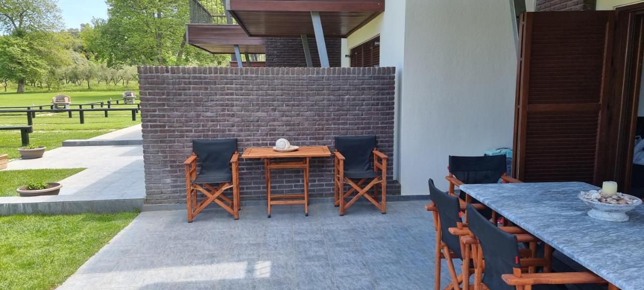 Heaven Luxury Villa 네아 로다 외부 사진