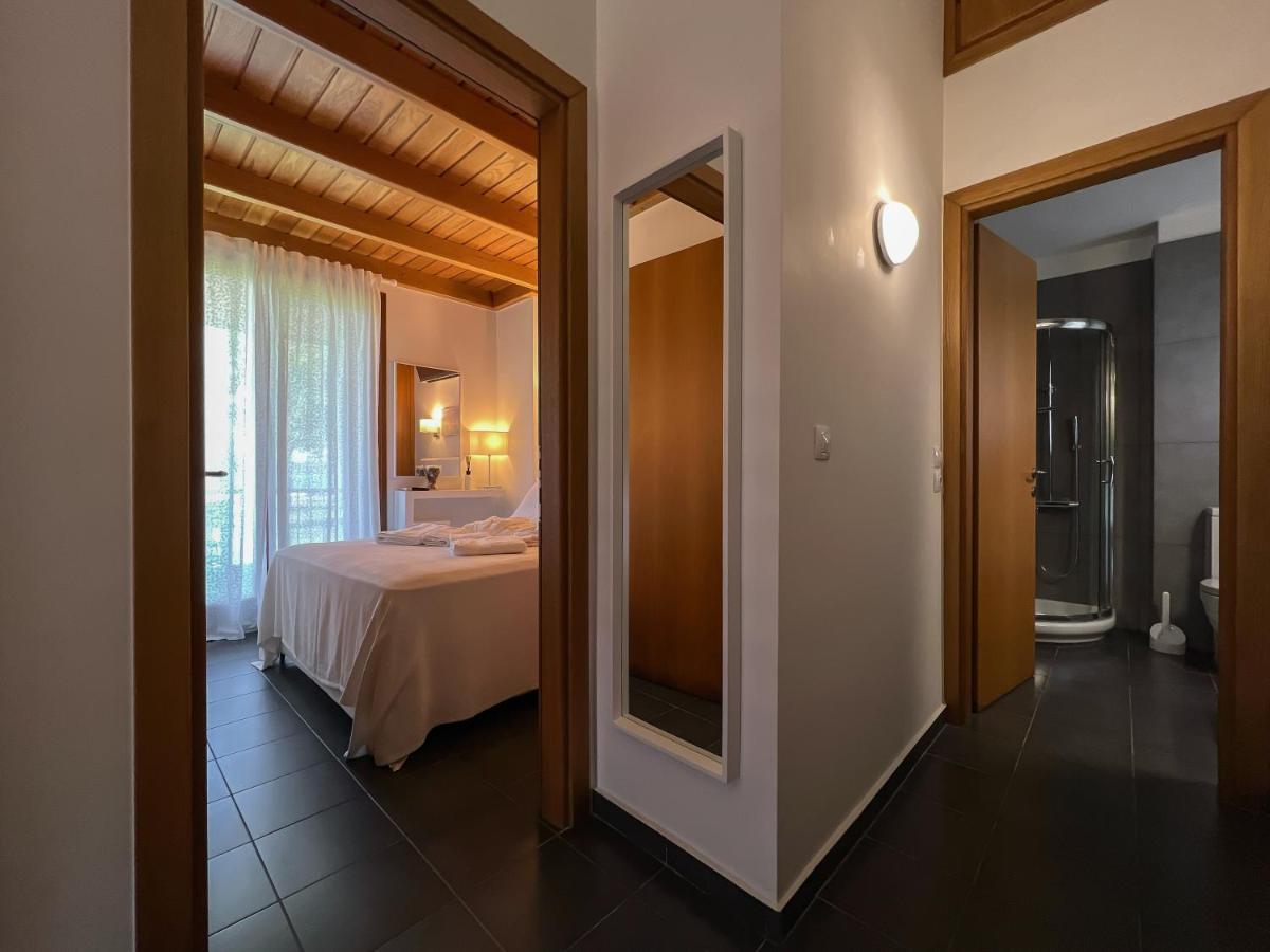 Heaven Luxury Villa 네아 로다 외부 사진