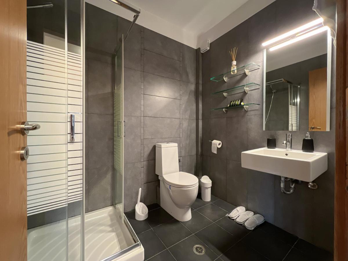 Heaven Luxury Villa 네아 로다 외부 사진
