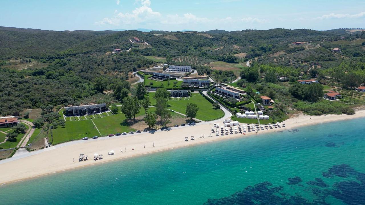 Heaven Luxury Villa 네아 로다 외부 사진